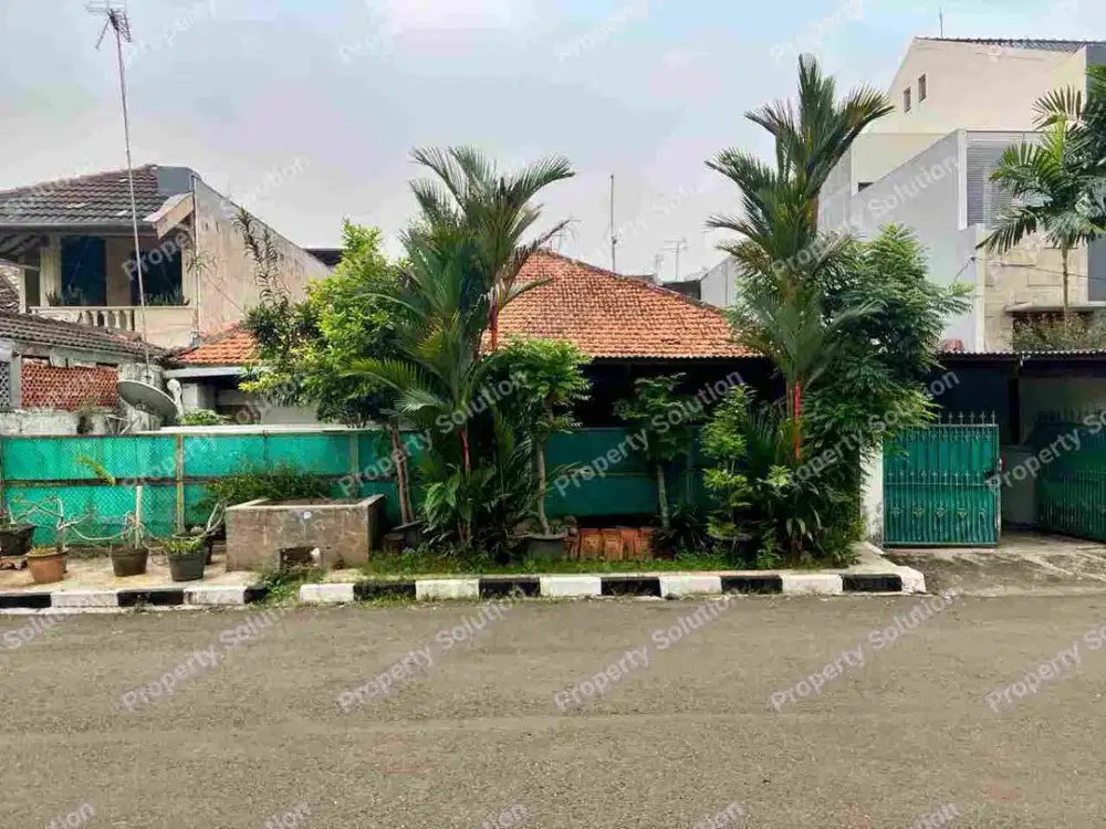 RUMAH DALAM KOMPLEK SEPI SUNYI JALAN LEBAR