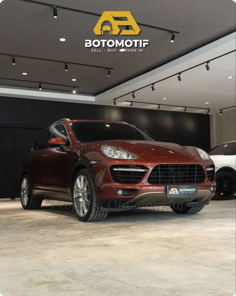 Porsche Cayenne Turbo 4.8 Auburn Metallic 2011