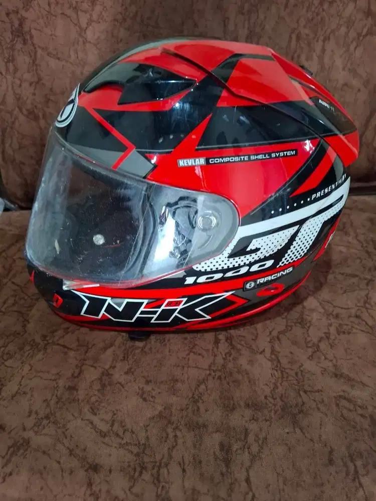 Helm motor NHK GP 1000 Star (Ukuran L)