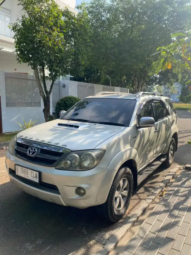 Dijual fortuner thn 2007 pemakaian 2008 , pajak hidup.