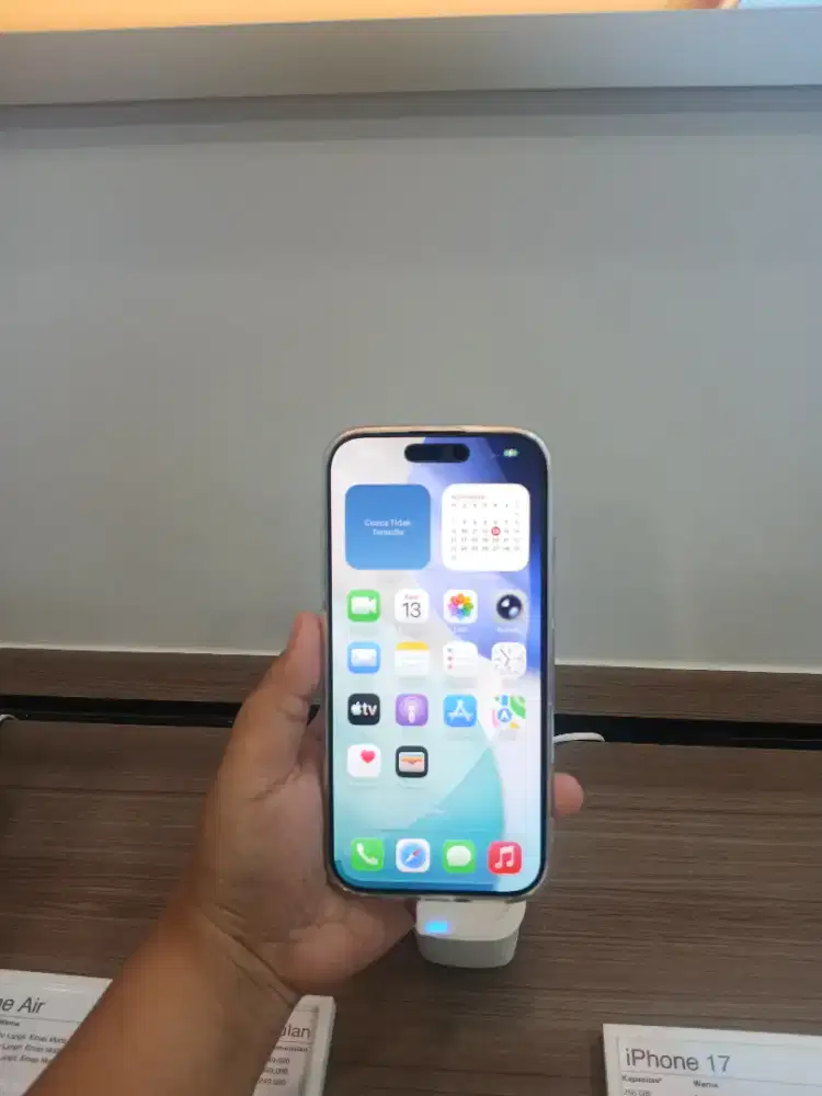 CICILAN HP IPHONE 17