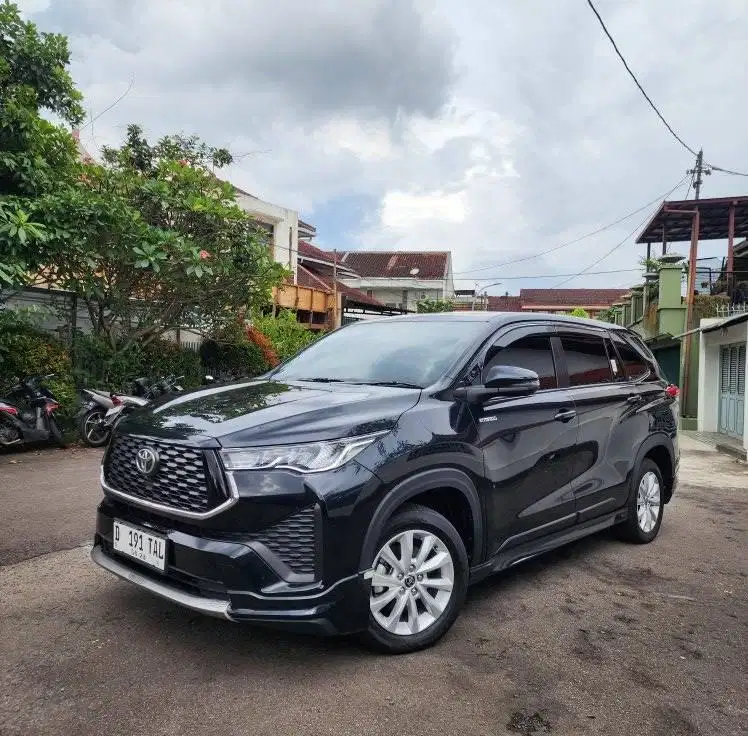 Toyota Innova Zenix 2.0 Q HV Modellista AT 2024