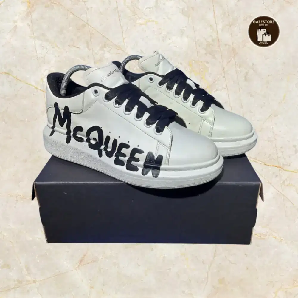 PRELOVED/THRIFT SEPATU PRIA WANITA SNEAKERS ALEXANDER MCQUEEN