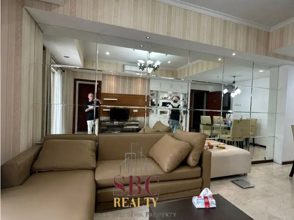 Siap Huni, Jual Apartemen Royal Mediterania Garden Residence Tipe 3br kondisi Furnished Cantik Lengkap dan City View