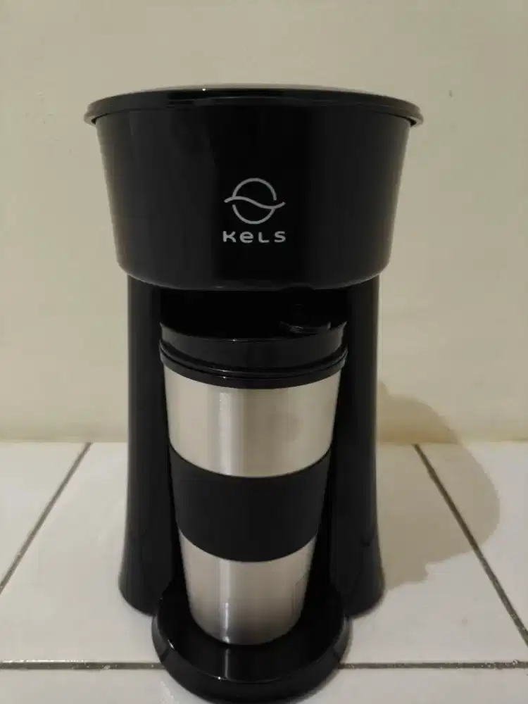 Penyeduh kopi dan teh Kels