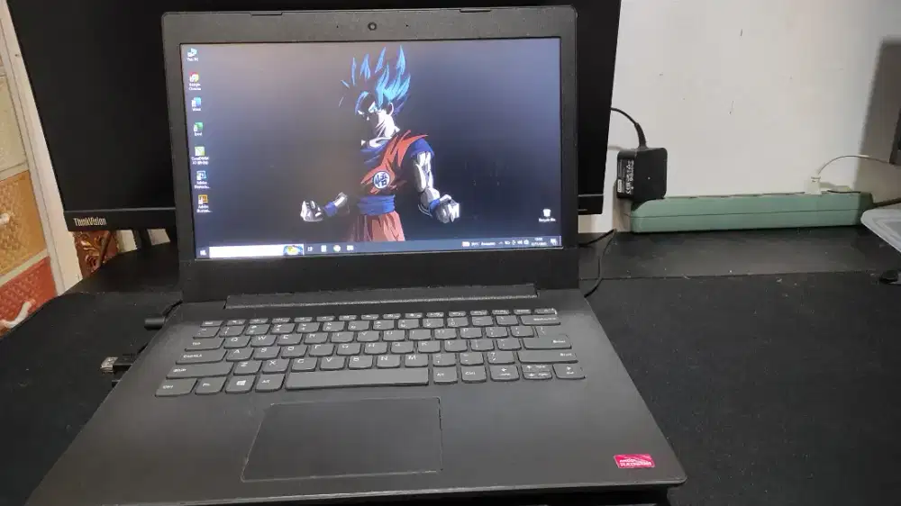 Laptop Design Gaming Lenovo 81g2 core i5 gen 8 Ssd 120gb Ram 8gb