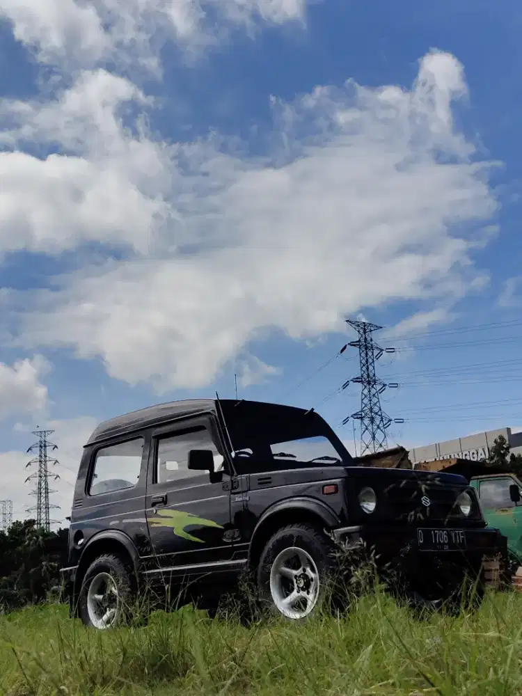 Katana GX 1994 AWD 4x4 Aktif Freelock Aisin Hitam Original