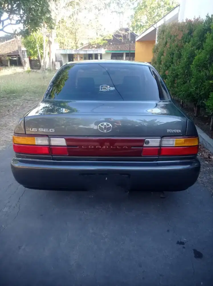 Di jual mobil Toyota greco 1.6Seg thn95