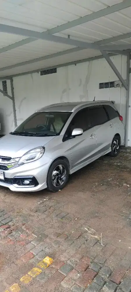 Mobillio RS at 2014 tangan pertama dari baru