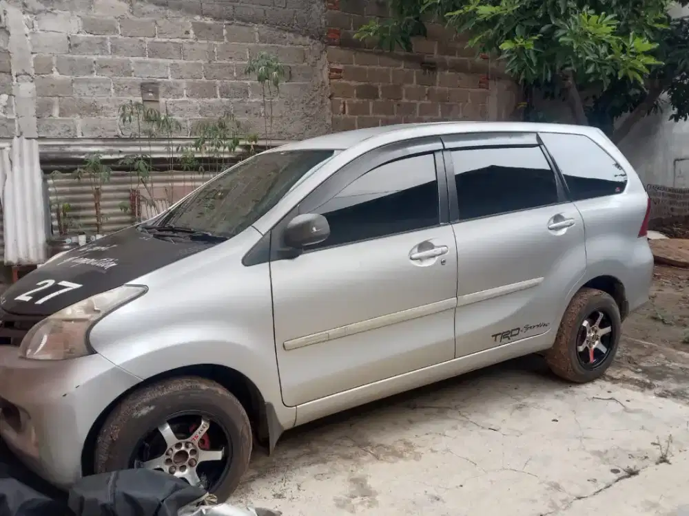 DAIHATSU 2014 Manual.