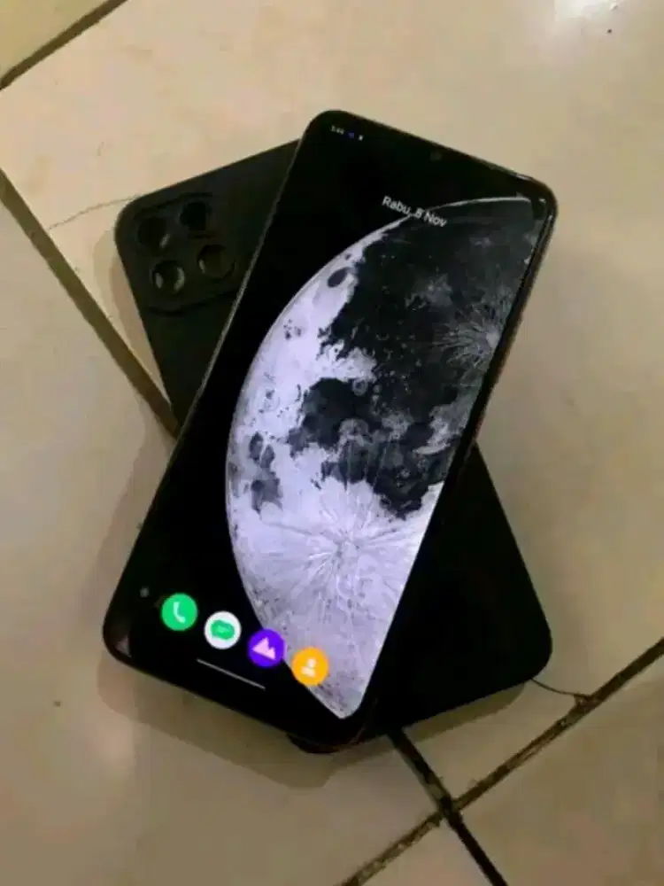 Realme c12 ram 3 32 minus ada tompel dilayar pojok kanan atas