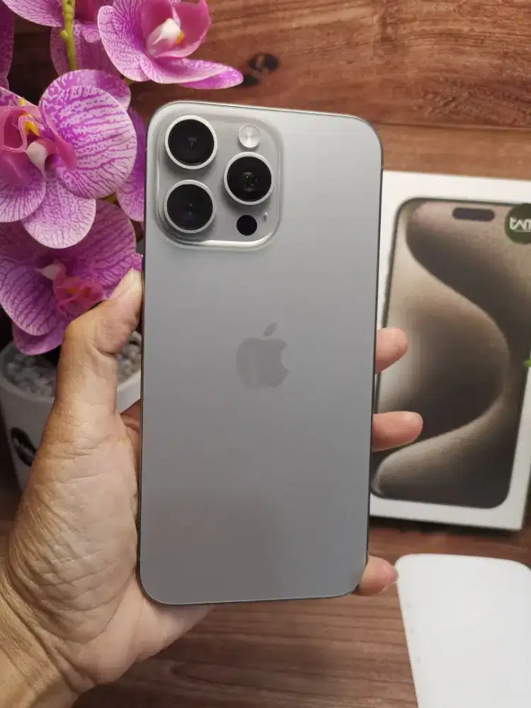 iPhone 15 pro max 256 gb natural mulus 99% full original garansi iBox