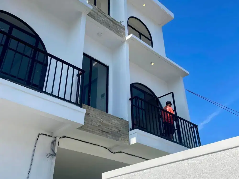 Freehold A Brand-New Luxurious Mediterranean-Style Villa Close To Melasti Beach and GWK Bali