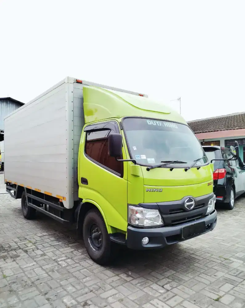 HINO DUTRO 4 BAN CDE SUPER LONG 115 SDL BOX ISTIMEWA SEPERTI BARU