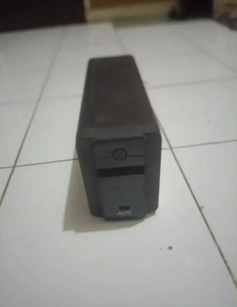 UPS apc bvx700lui-ms