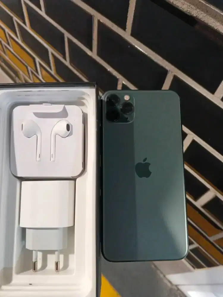 iphone 11 pro max 256gb ada sendiri baruu