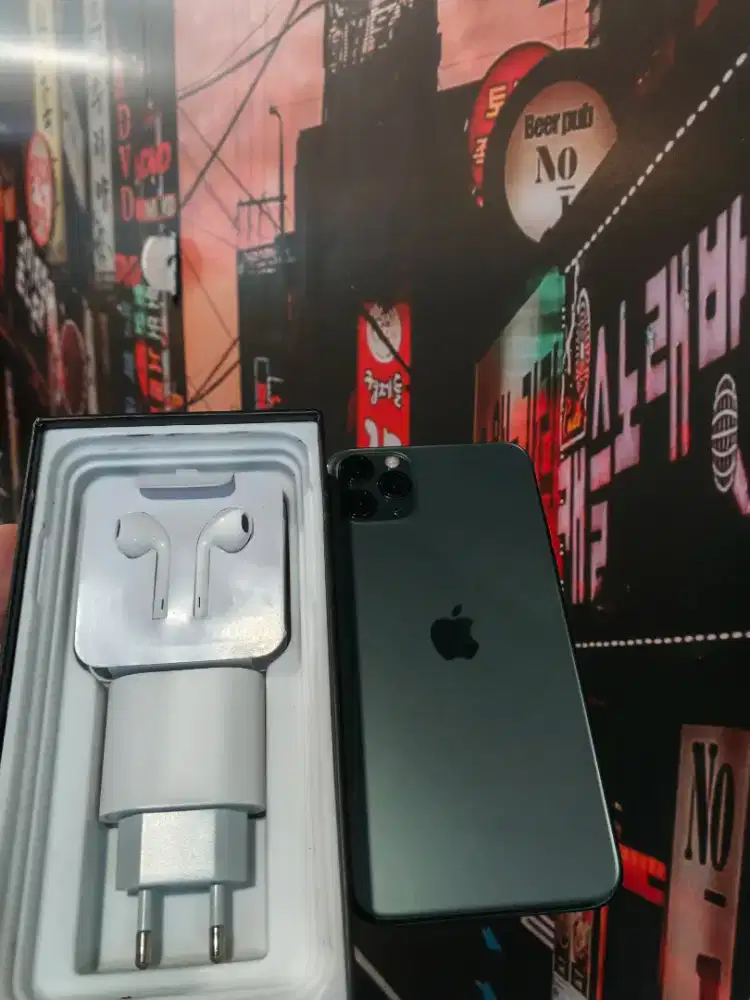 iphone 11 pro max 256gb seaaadnya baru