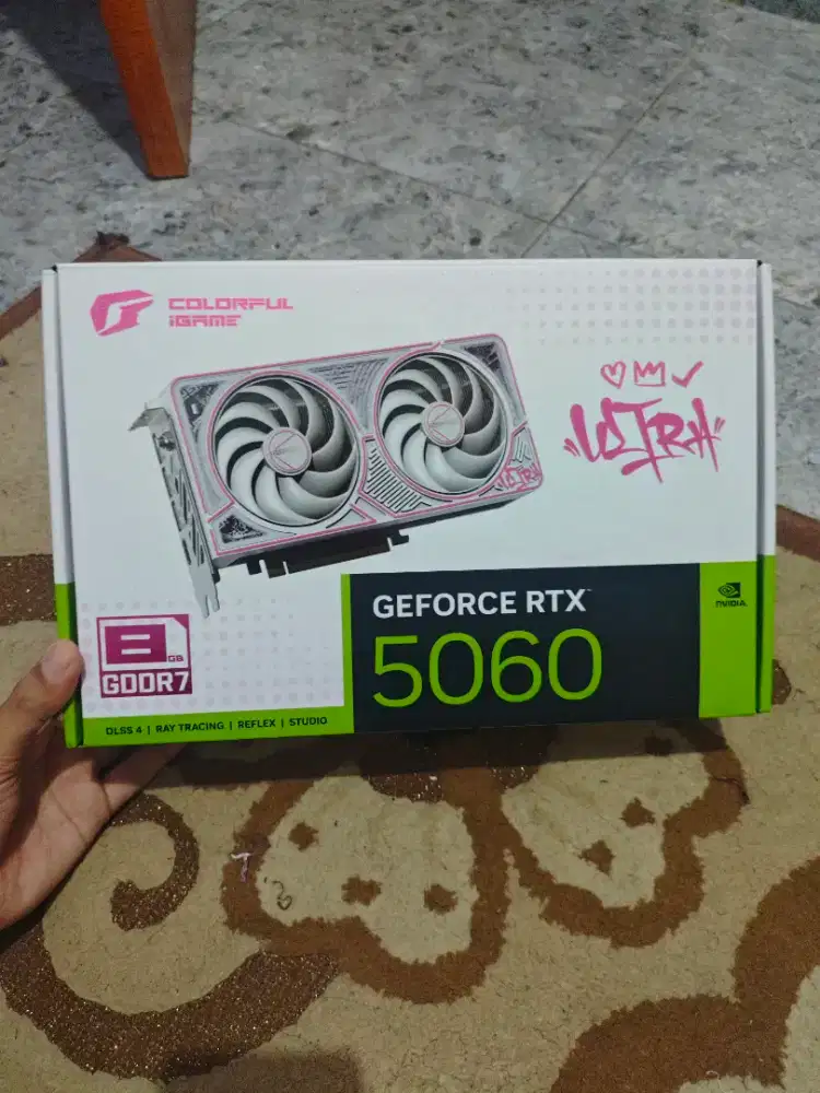 RTX 5060 8GB Colorful IGame White