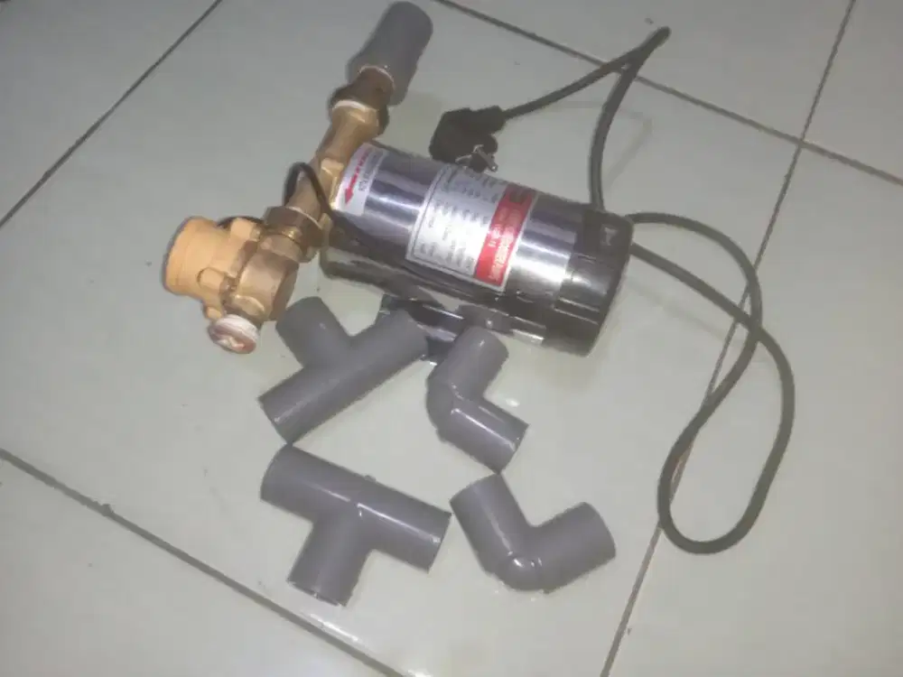 Mesin pompa pendorong air toren ( automatic booster pomps )