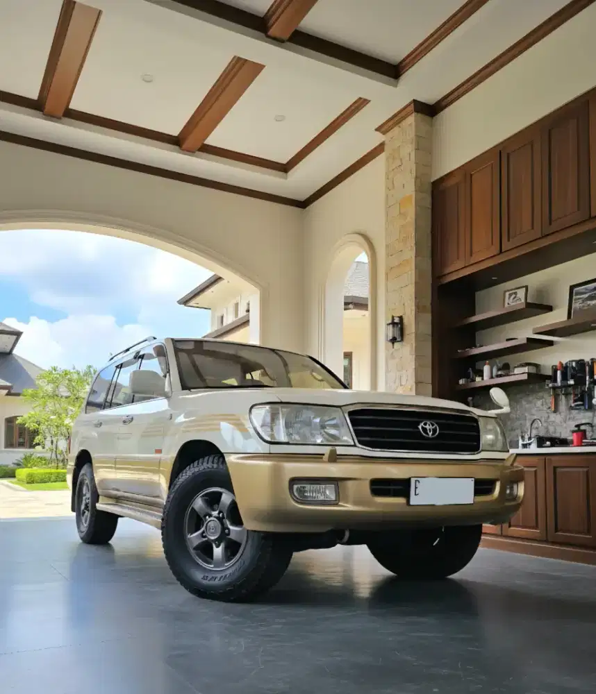 [Mobil Langka] SAHARA NON AIRSUS EDISI 50th Anniversary LandCruiser