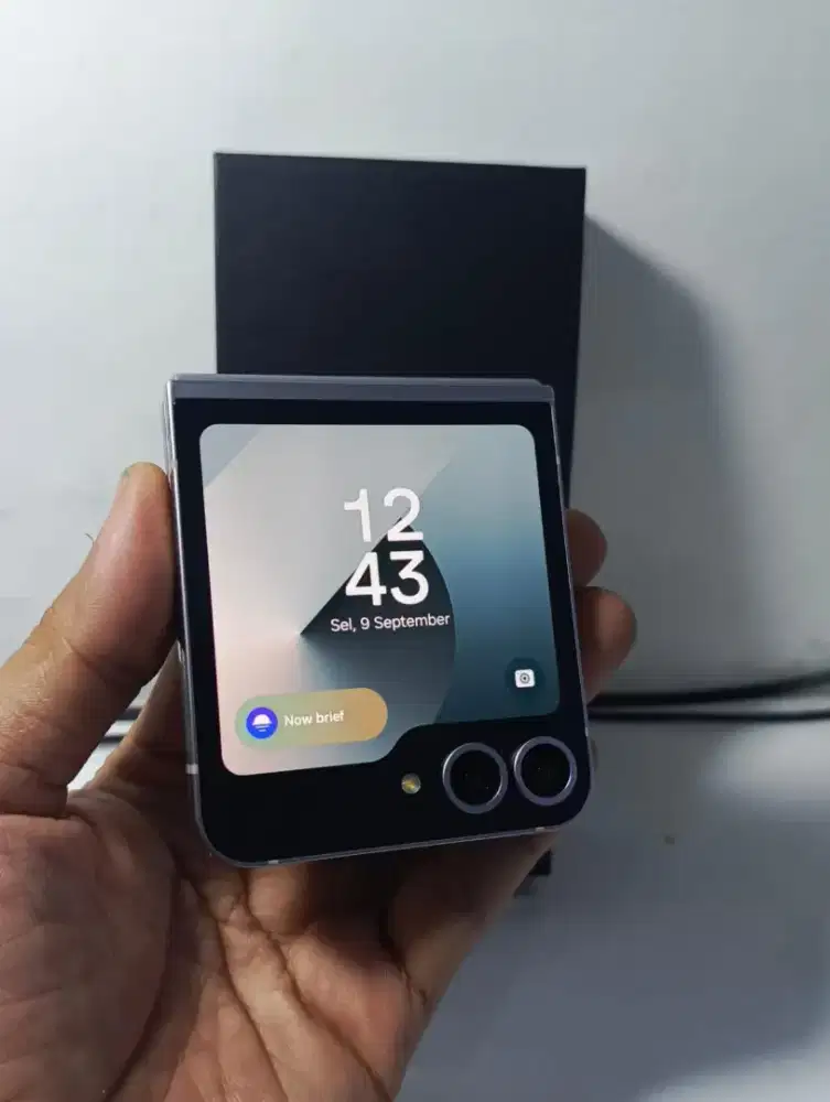 SAMSUNG Z FLIP 6 5G RAM 12/256GB ORIGINAL SEIN MULUS FULLSHET
