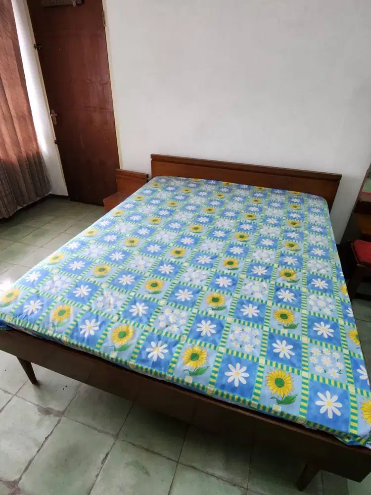DI JUAL RANJANG KAYU JATI DAN KASUR QUEEN SIZE