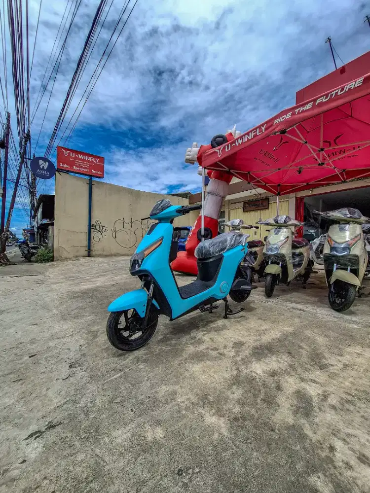 Uwinfly Sepeda Listrik D75 Biru warna bagus banget model modern