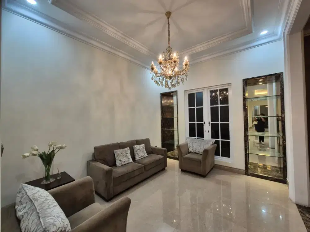 Rumah mewah baru Pondok Indah 627m 2,5 lantai, ada kolam renang, full marmer import