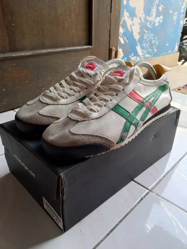 Onitsuka Tiger size 44 Made in indonesia