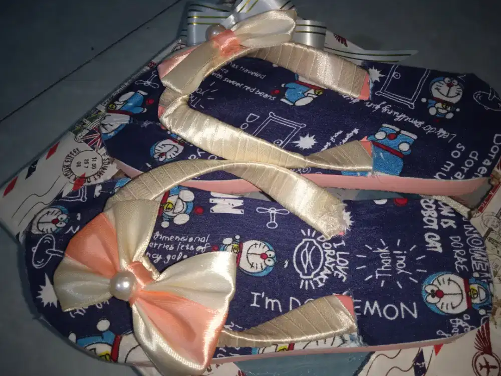 HSC 2025 Sendal Unik dari Kain Perca