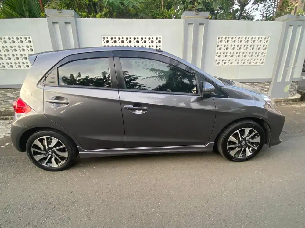 Dijual Honda Brio, pakai sendiri, terawat, pajak baru perpanjang