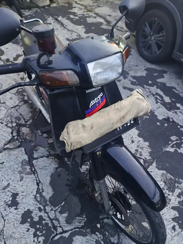HONDA ASTREA GRAND IMPRESSA TAHUN 1995 WARNA HITAM