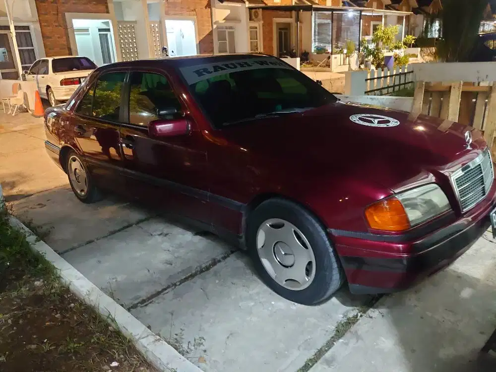 Mercedes-Benz C180 THN 94 , MT
