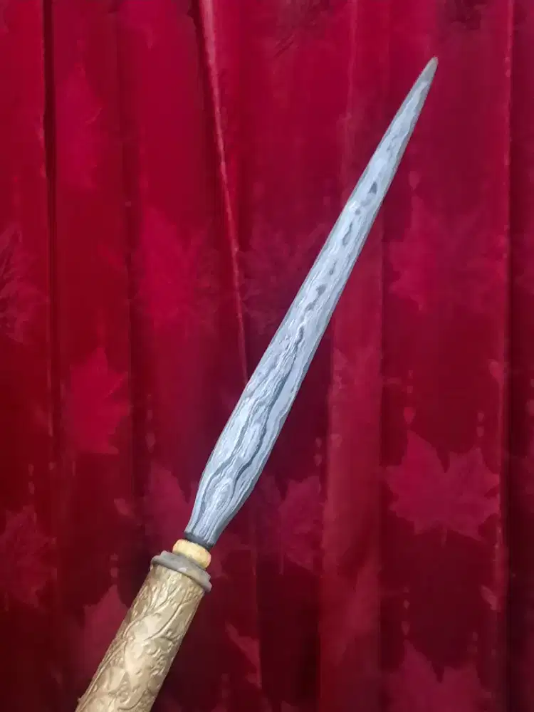 Pusaka Tombak Kiai Baru Klinting