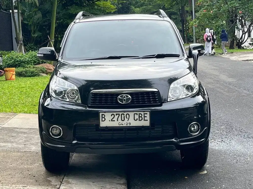 Rush G AT 2013 Hitam