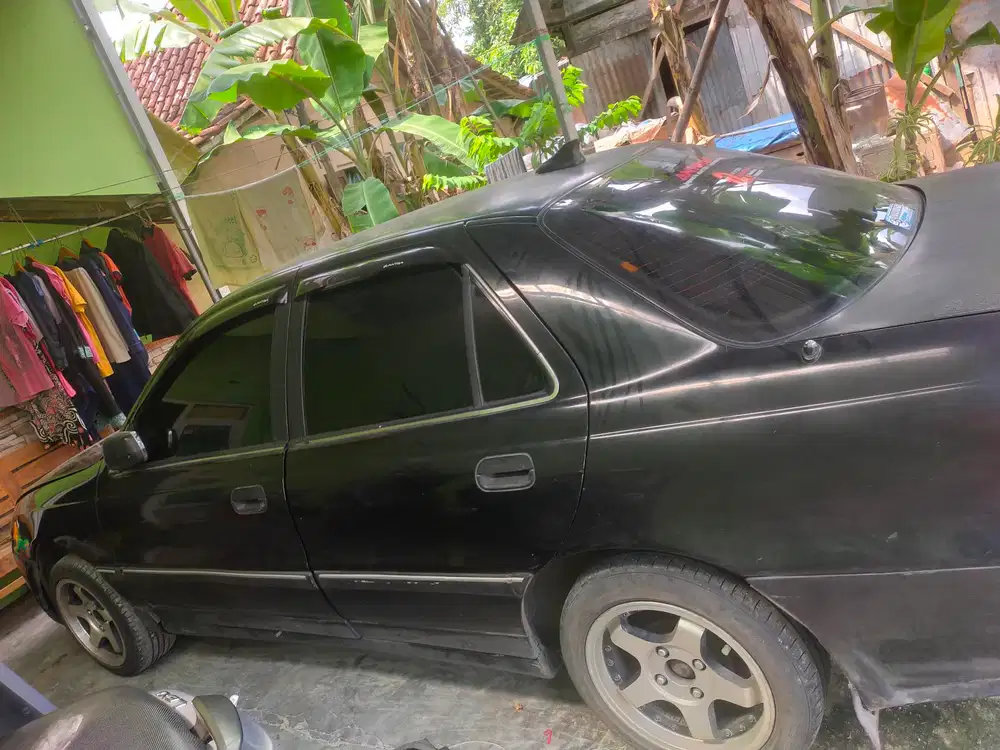 Hyundai Elantra 1997 Bensin