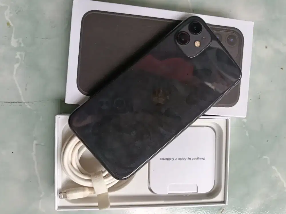 iPhone 11 64gb inter