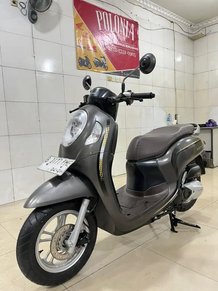 SCOOPY PRESTIGE 2023 PJK HDP 04-2026 GRESS LOW KILOMETER 17rb PLAT DKI