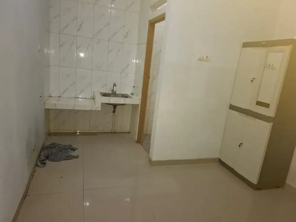 Kontrakan H. Parijo Radio Dalam (AC)