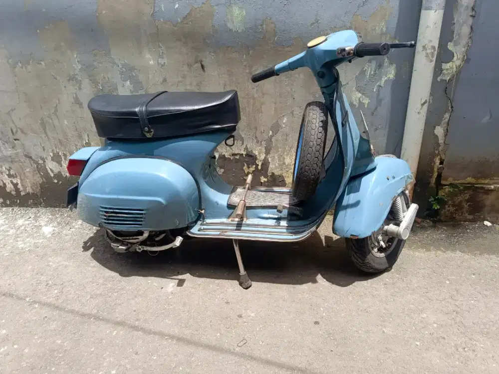 Vespa Super th 77