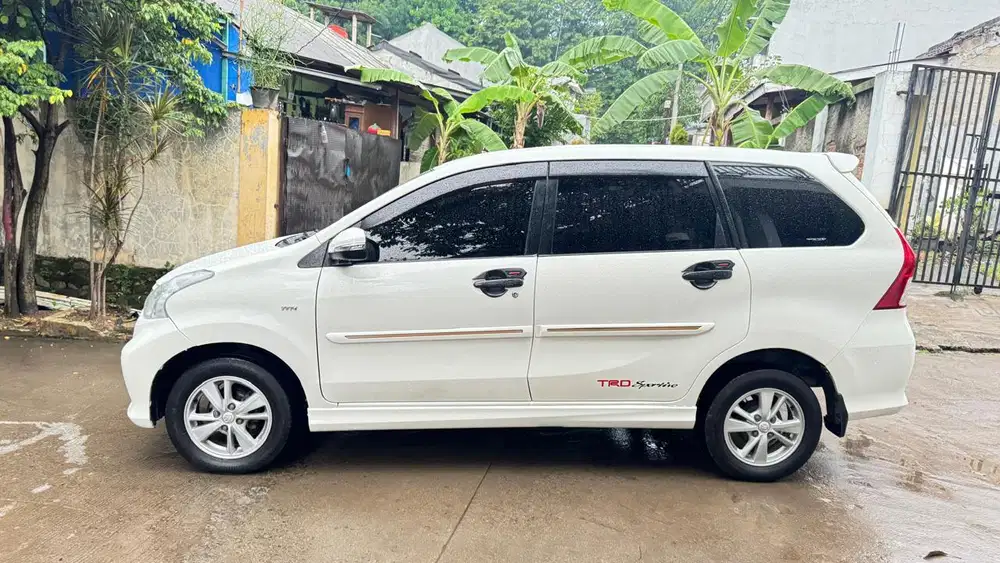 Toyota Avanza veloz metic Bensin pjk on panjang