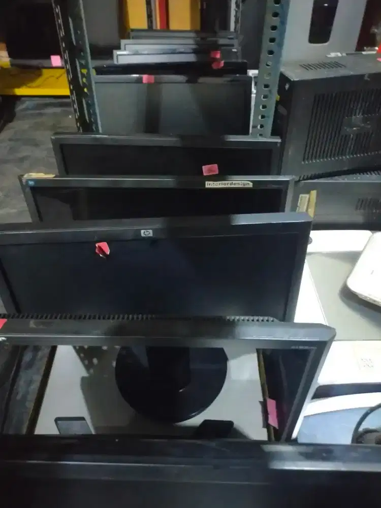 Borong Monitor bekas pakai