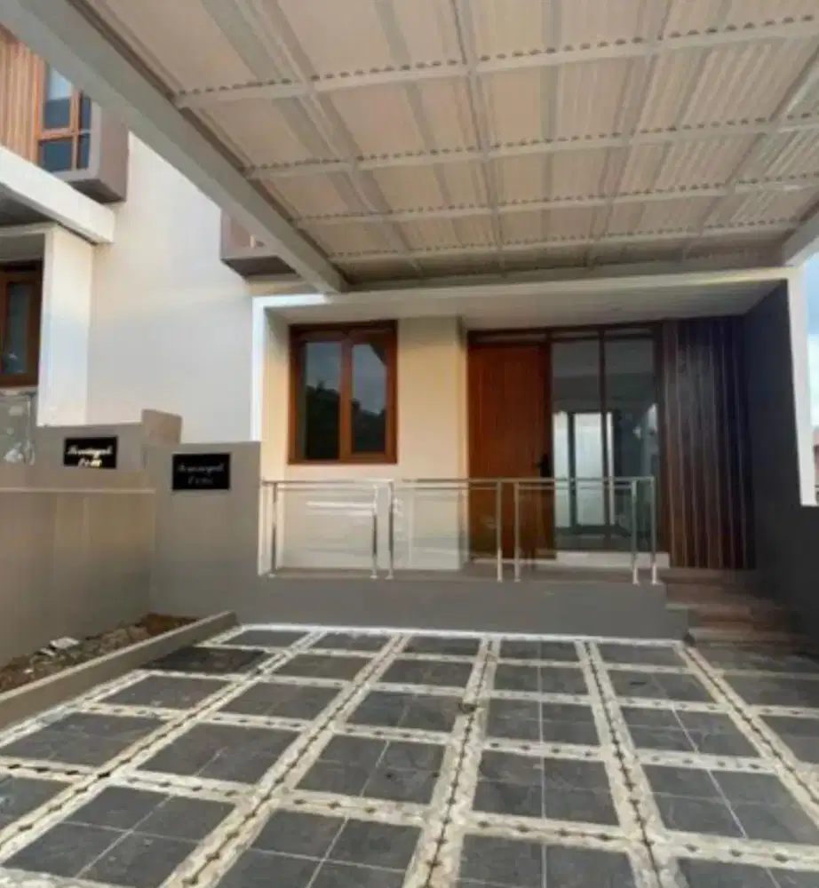 DISEWAKAN RUMAH BARU BALI GARDEN CITY VIEW 2 CARPORT