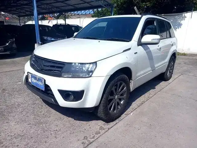 DP MURAH - Suzuki Grand vitara 2.4 Bensin-AT 2012