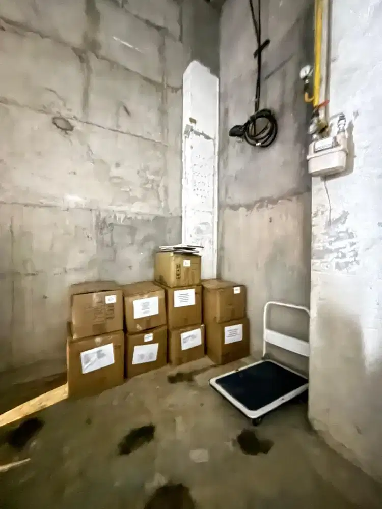 ADMIN / STAFF ONLINE SHOP KANTOR