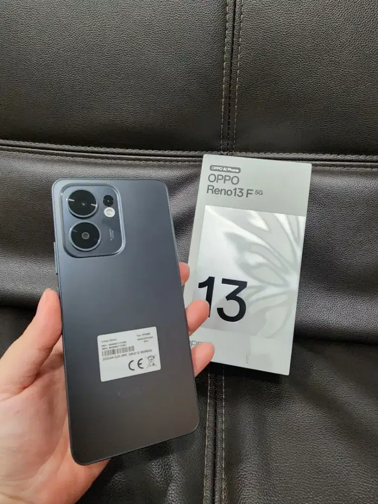 oppo reno 13f 5g 8/256gb mulus fullset garansi resmi januari 2026