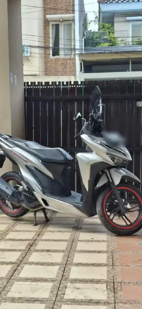 HONDA VARIO SILVER 2021