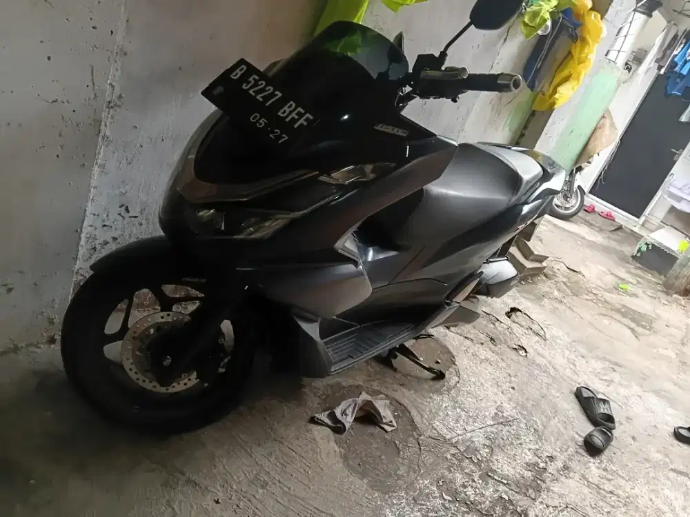 Dijual motor PCX th 2022 masih mulus tanpa gores