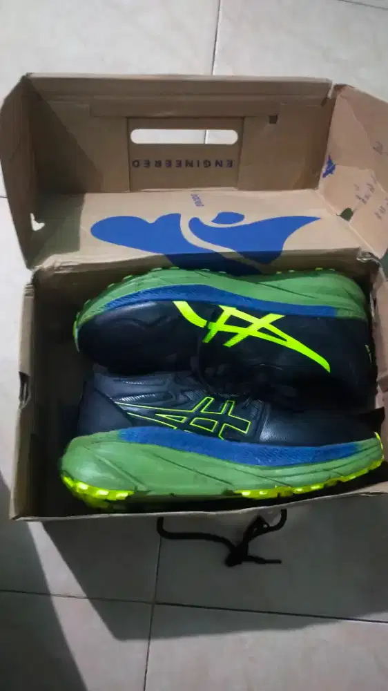 Sepatu baru running asics