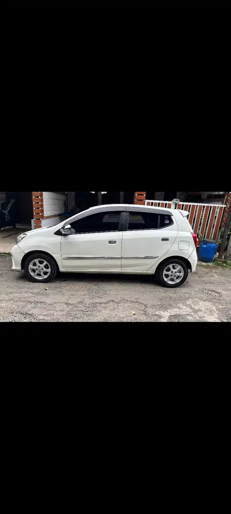 Dijual cash atau over kredit Toyota Agya G A/T 2015